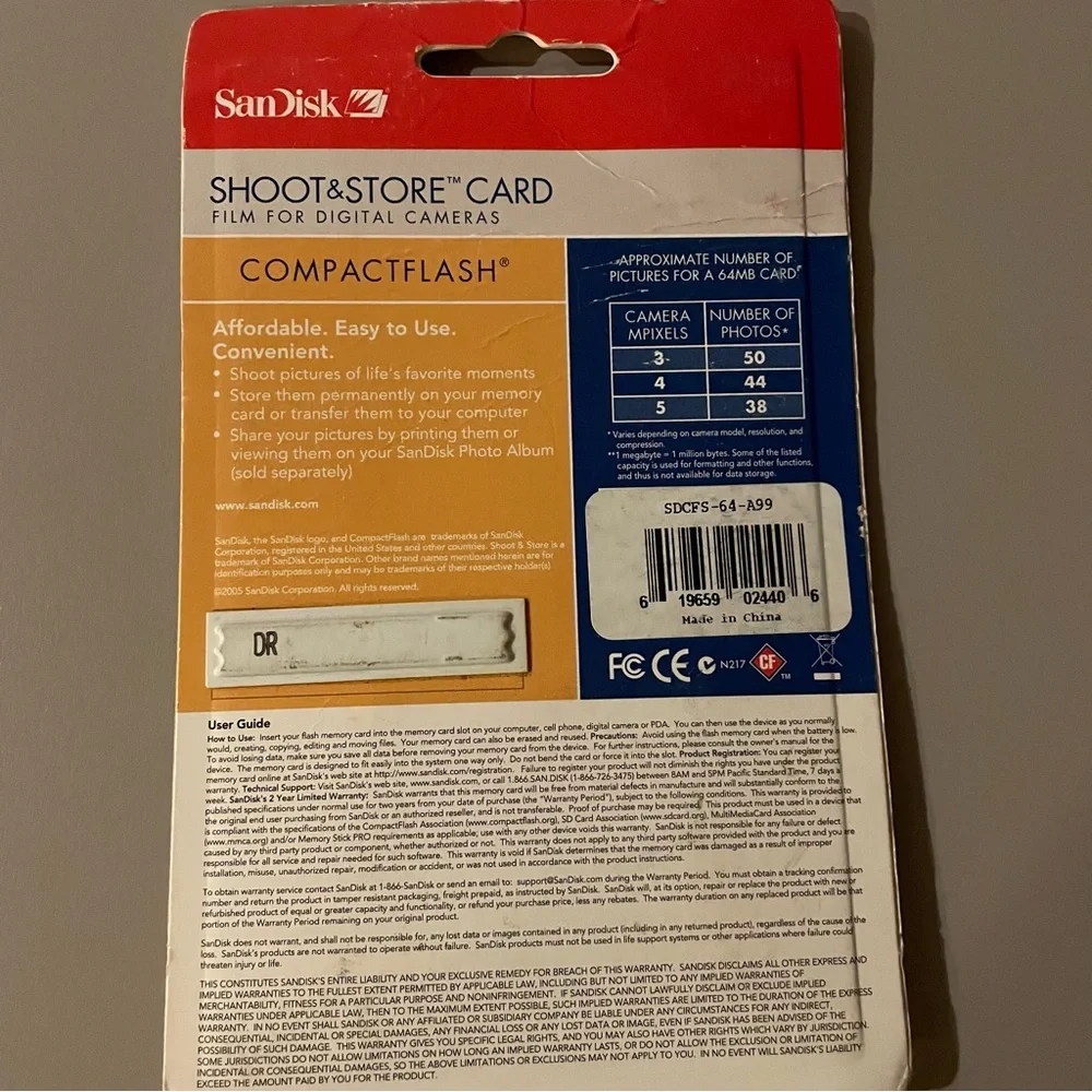 NIP SanDisk shoot&store card